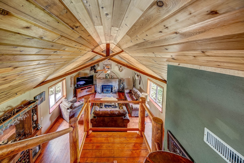 Longs Peak Cabin - Monthly Long-term Vacation Rental 30 Days -- Estes Park 3 Bedroom Cabin by RedAwning - Property Image 48