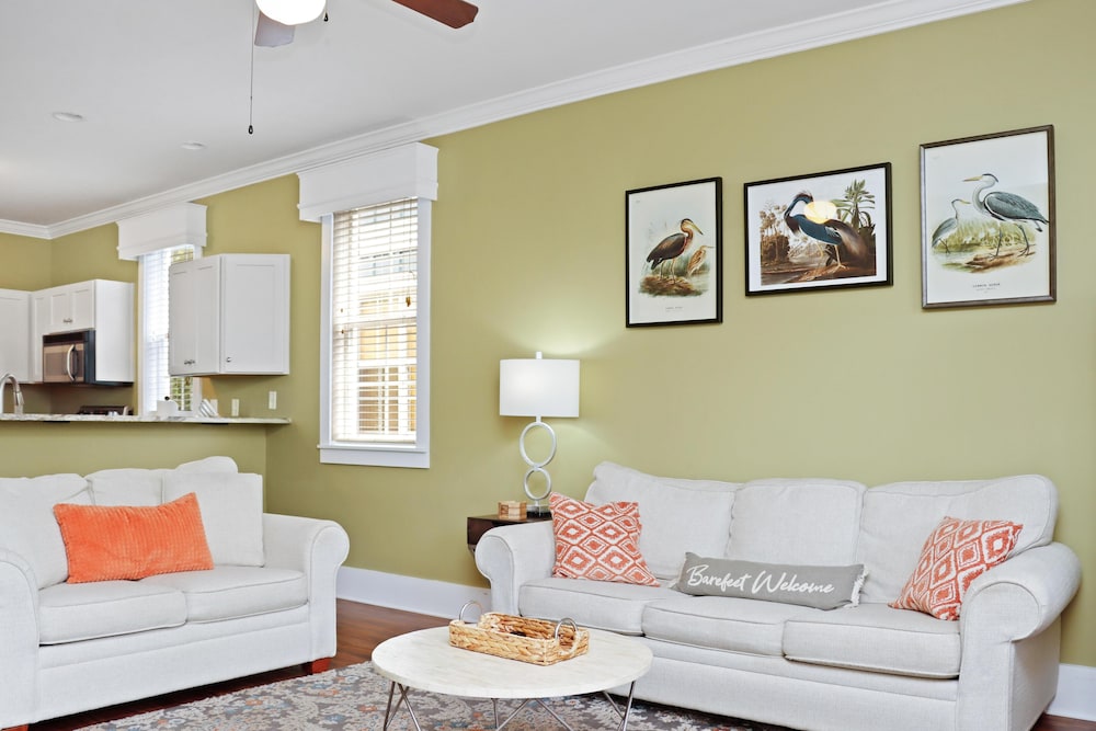 Barefoot Cottage B49 - Seabbatical