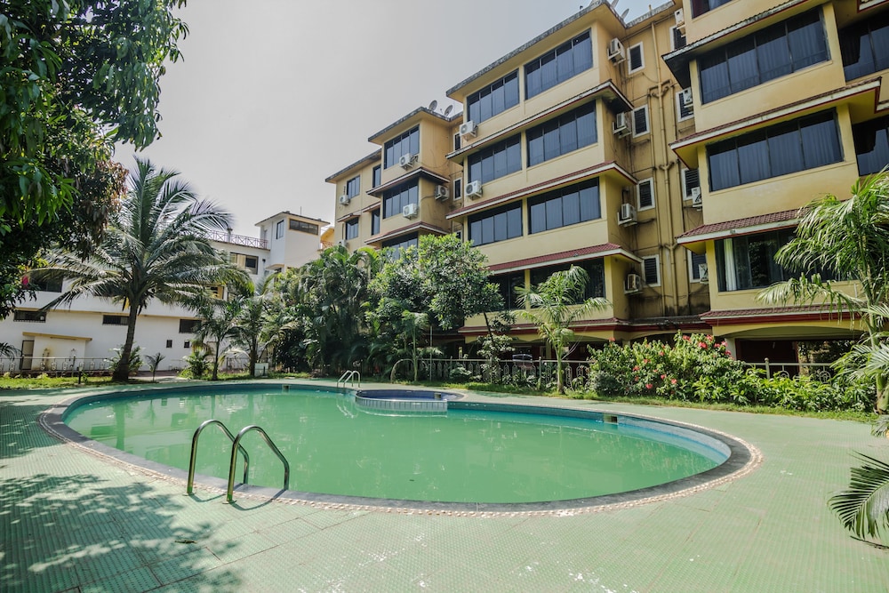 OYO 22730 Home Pool View 1BHK Vagator Beach view 3