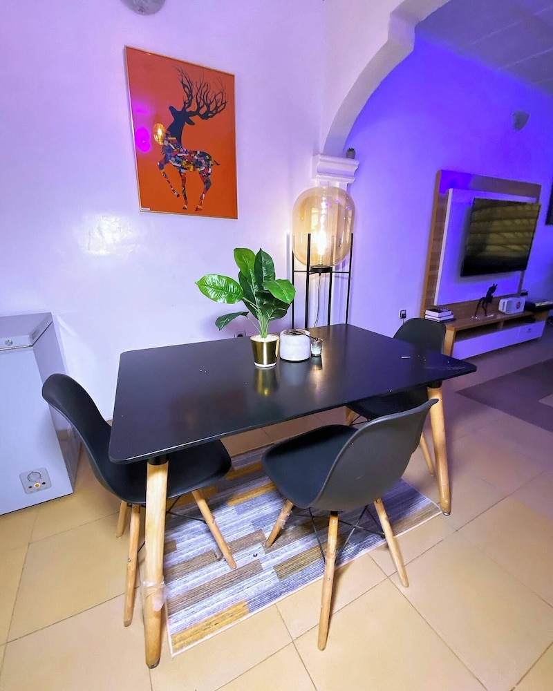 LUXE APARTMENTS