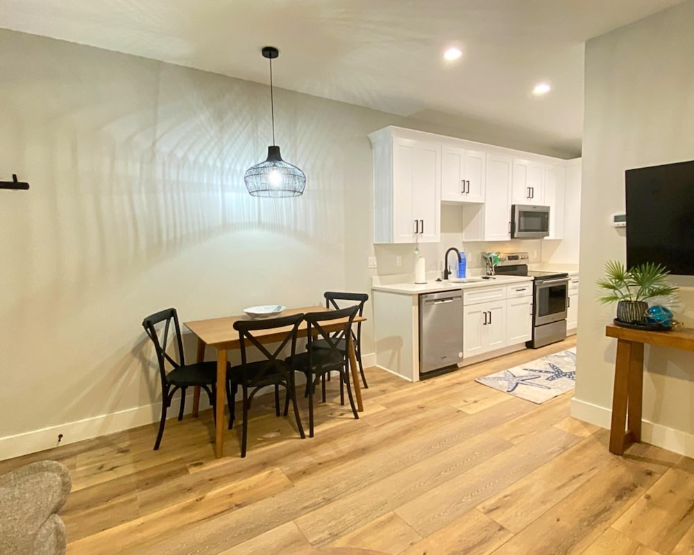 Cape Cottages by Panhandle Getaways