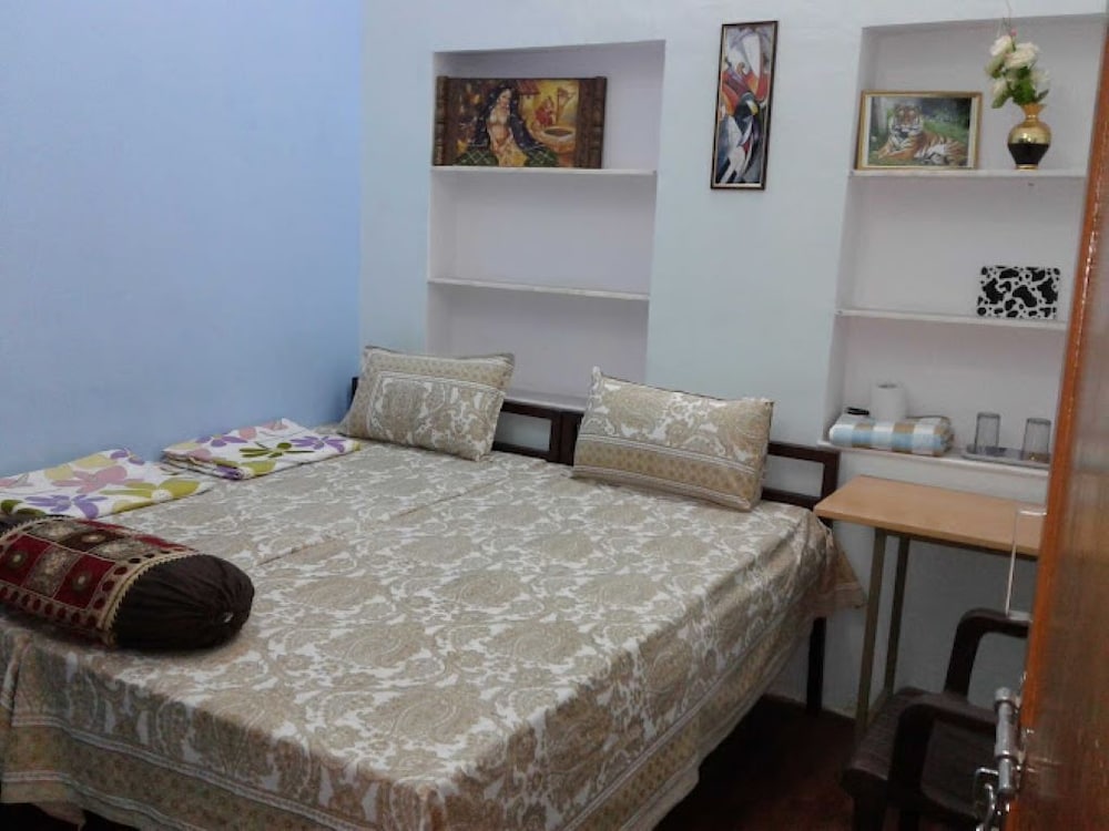 Shri Krishna Residency