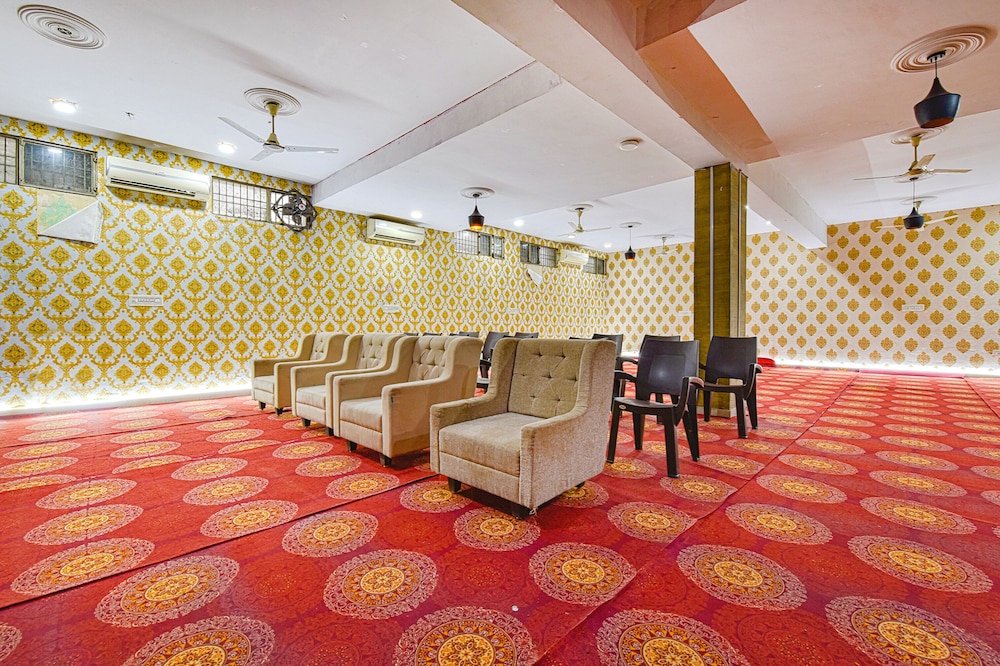 Jaipur Vacations - Fabexpress Krishna Pride - Property Image 8