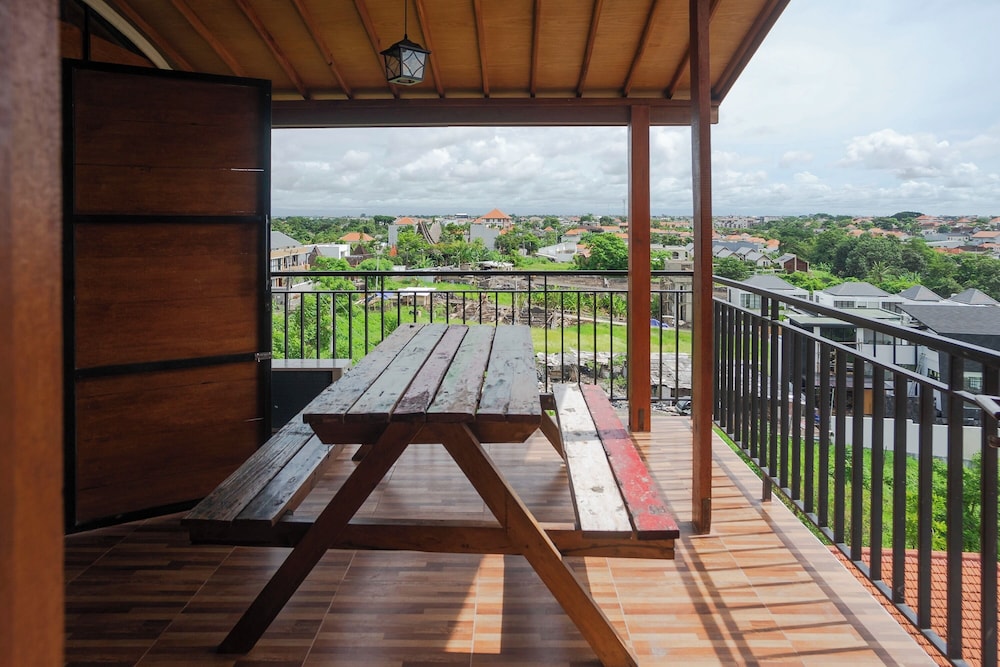 Sky Apartments And Suites