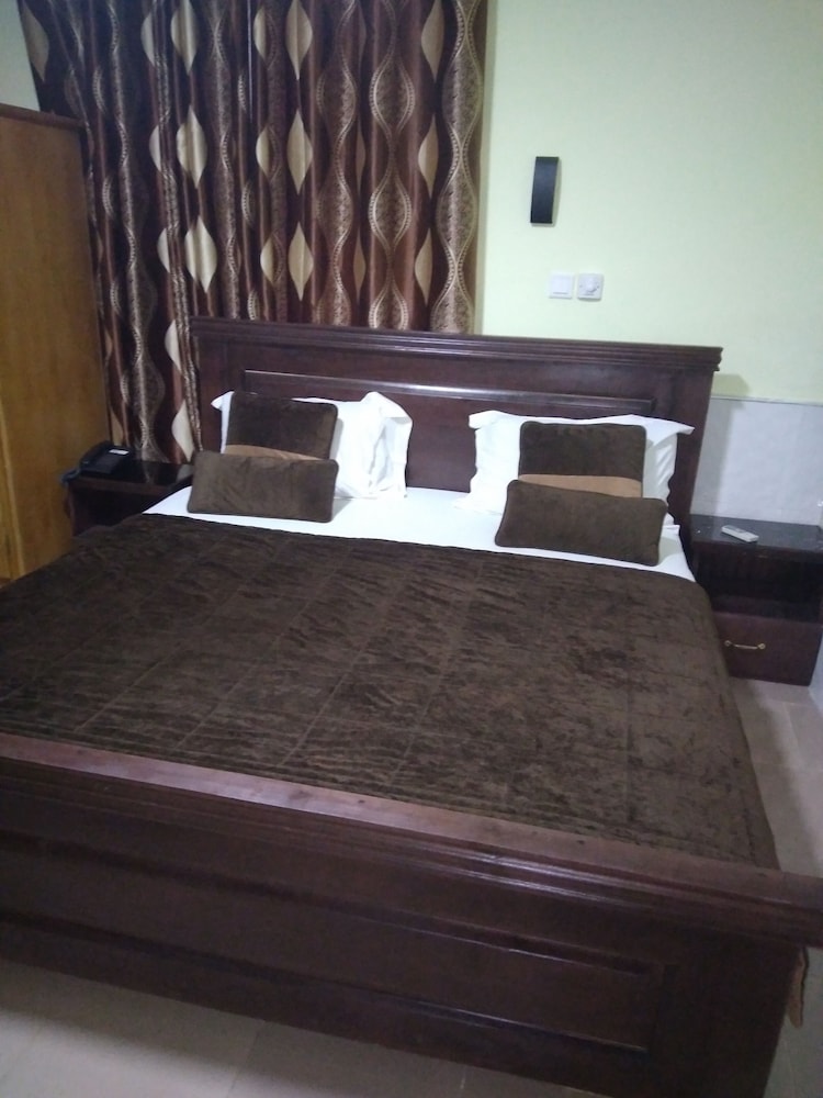 KROBIA EXECUTIVE LODGE view 3