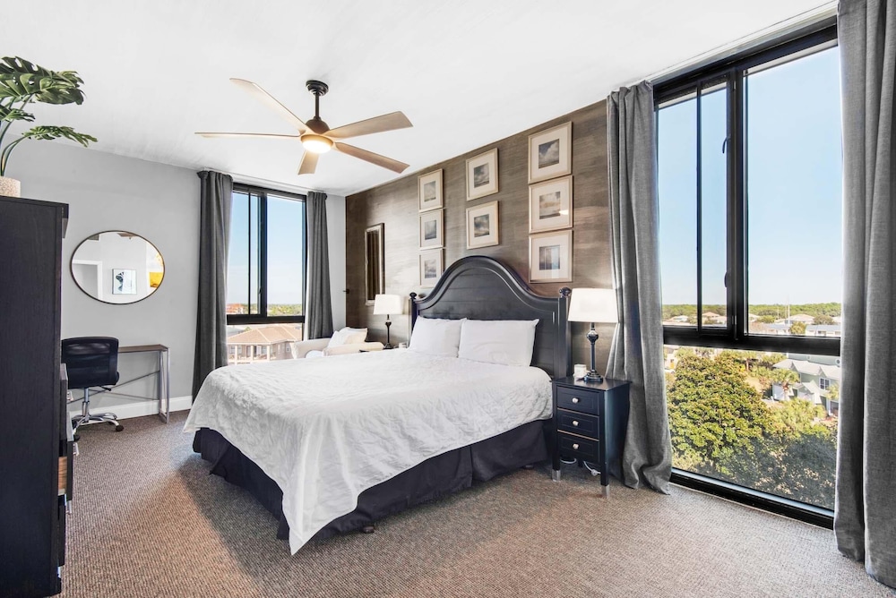 Enclave 701b- Paradiso Del Regno view 2