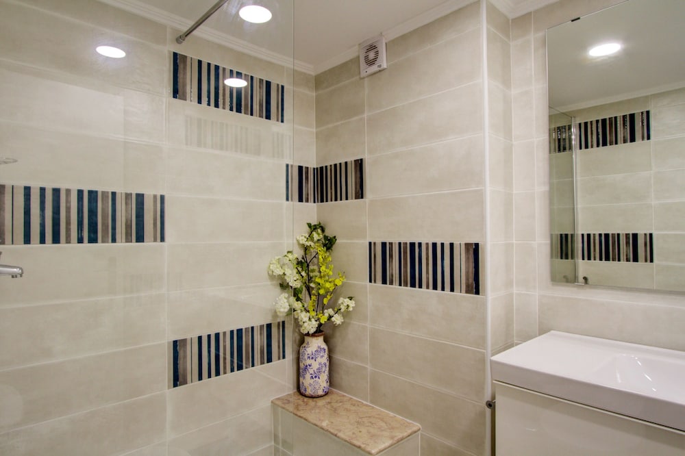 Cozy 1 Bed in the Heart of Alfama w Aircon