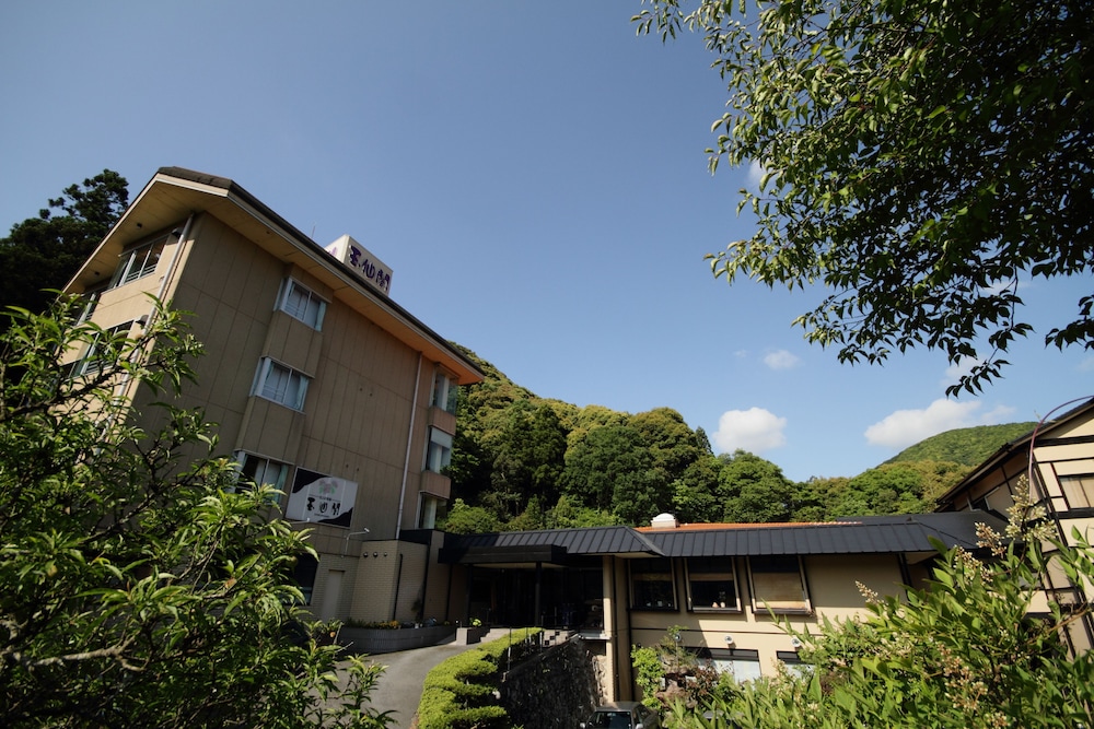 Gyokusenkaku