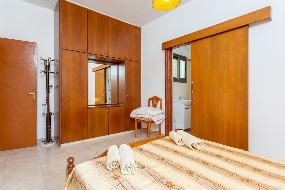 Villa Eleni Large Private Pool Walk to Beach Sea Views A C Wifi Car Not Required Eco-friendly - 1840 view 2