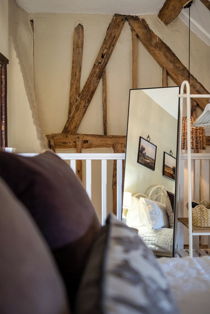 Two Cottages near Stratford-upon-Avon