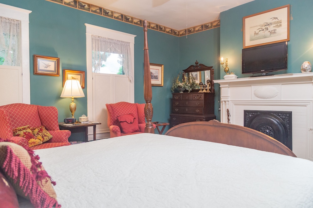 Red Rose Inn Bed & Breakfast view 4