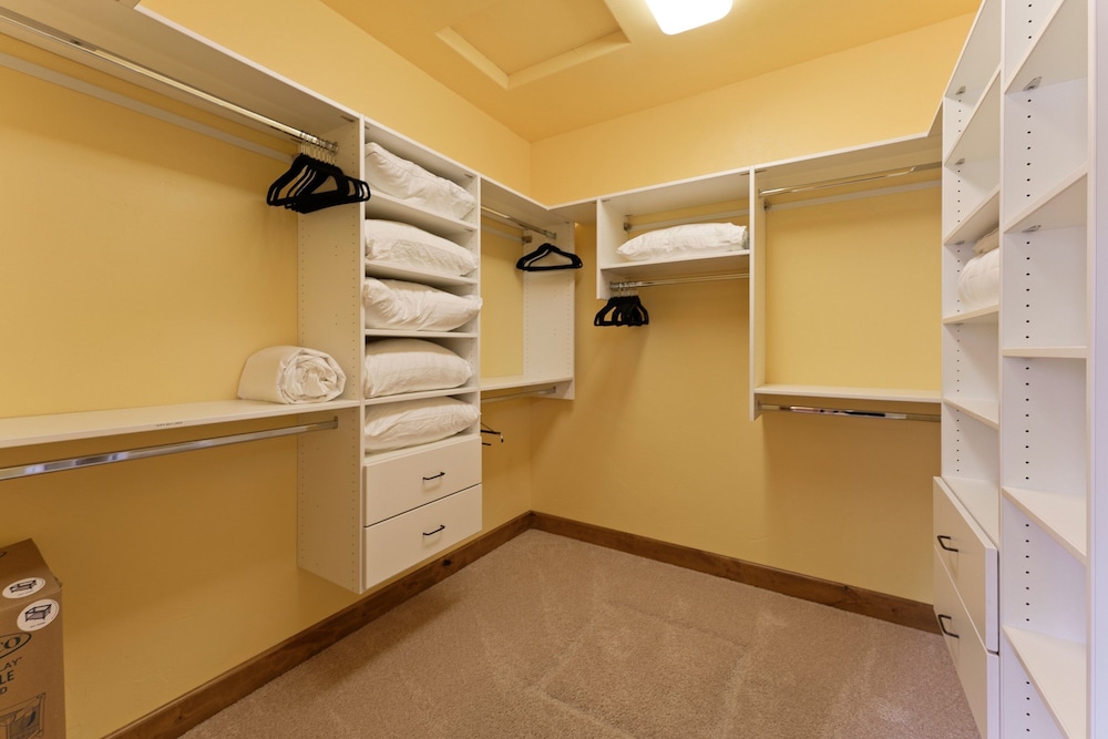 High Lowe 4 Bedroom Home