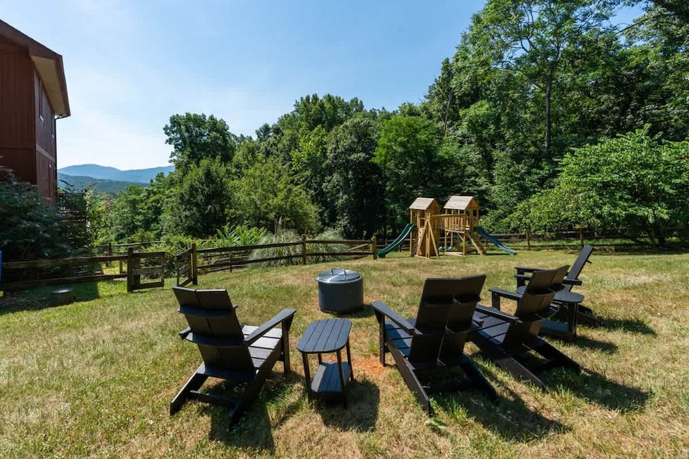 Love Afton Cabin - Family Home