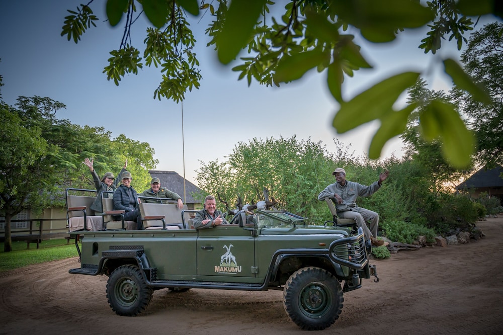 Makumu Private Game Lodge