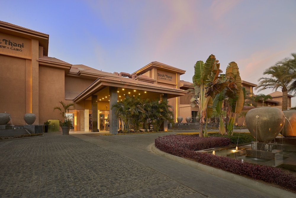 Hotel Dusit Thani LakeView Cairo - Image 1