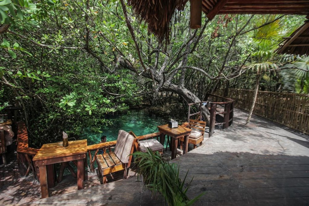 Cancun Vacations - Bambu Gran Palas Hostel Party - Property Image 11