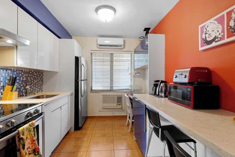 1BR Studio w/ Parking, Pet Friendly & BBQ Area