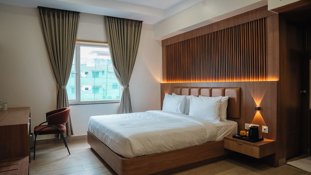 Hotel M7 Plaza