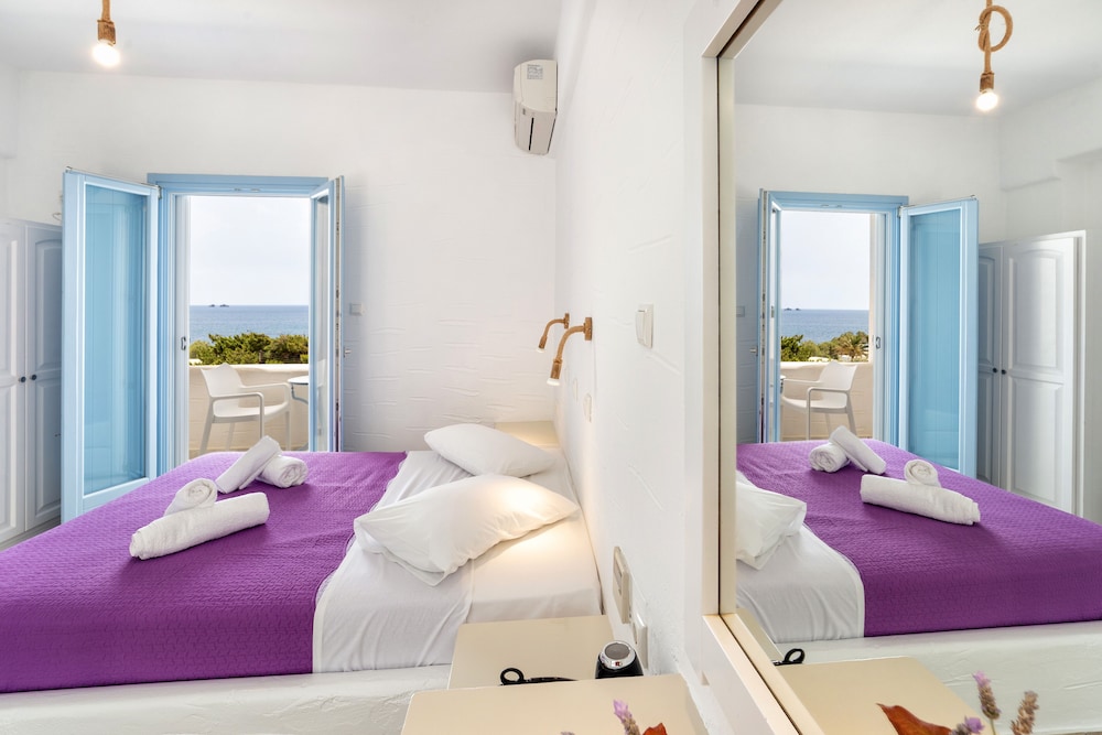 Stratos Studios & Apartments photo 2