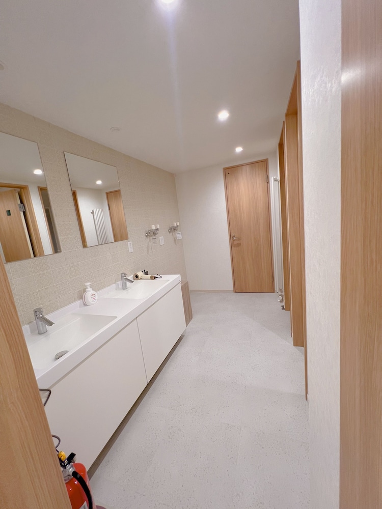 Snowball Hostel