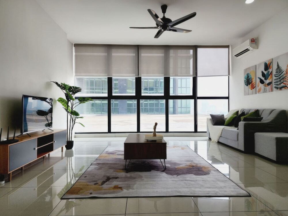 Luxstay Atria Sofo Suites Apartments