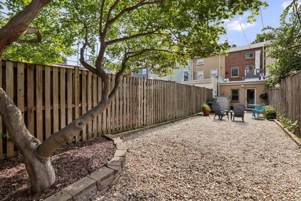 Fells Point Fenced in Yard Weber Gas Grill
