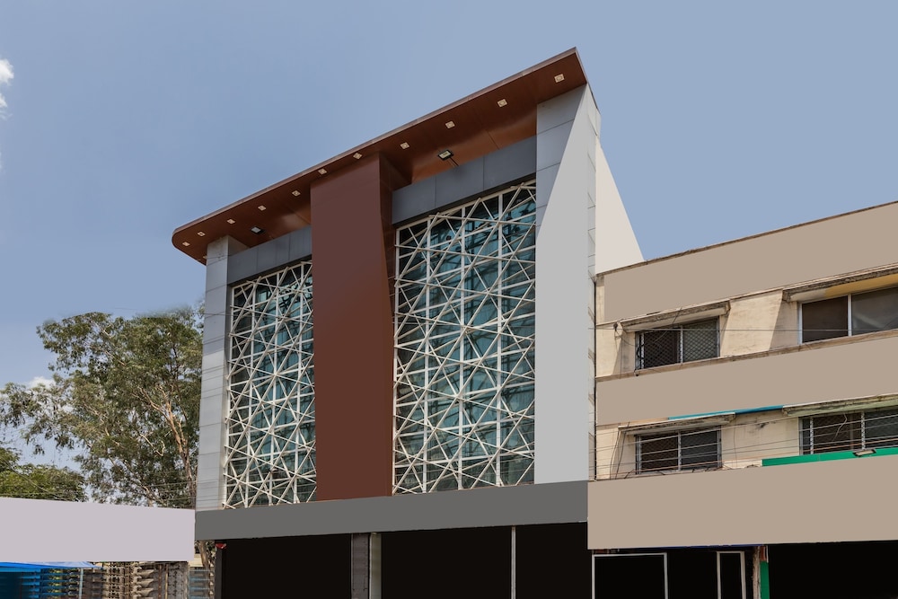 OYO 41898 Balaji Palace view 5