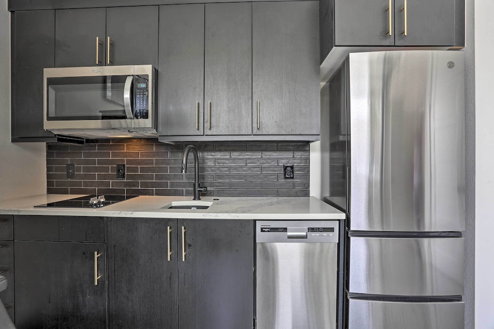 Upscale Denver Studio on Vibrant Tennyson Street! view 5