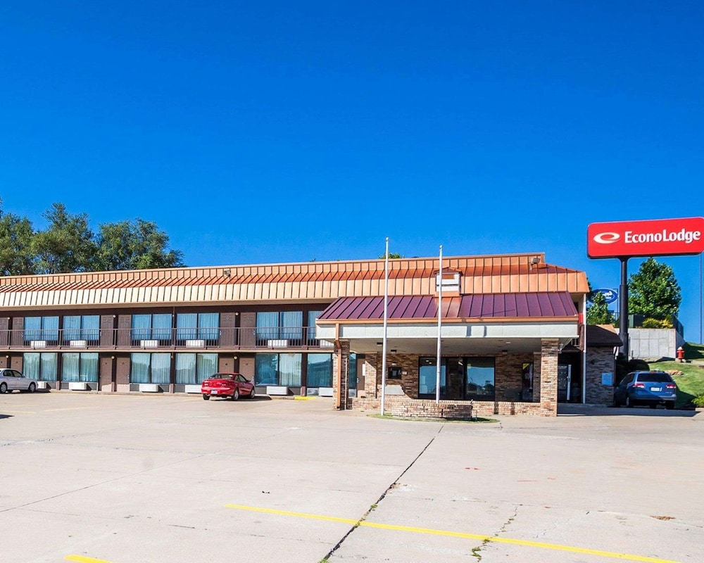 Jefferson City Vacations - Econo Lodge Jefferson City - Property Image 3