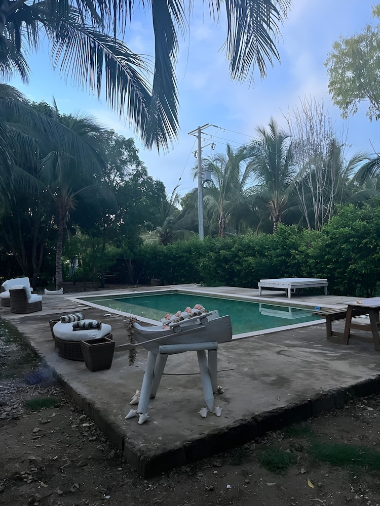 Mahanaim Beach House 20 min from CTG