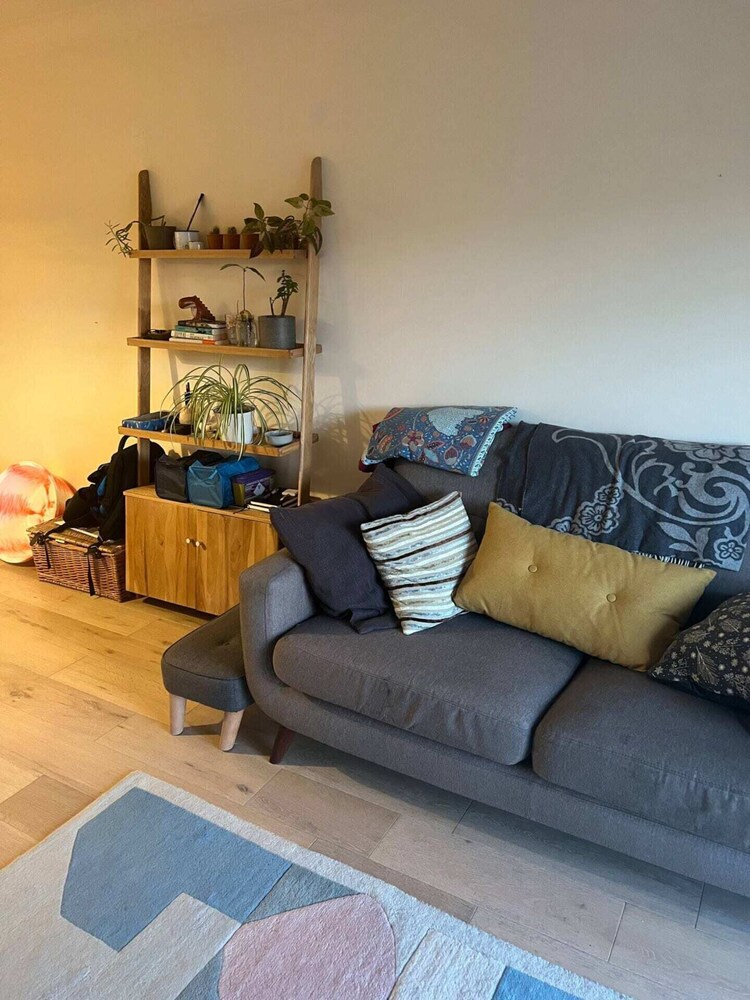 Tranquil 1 Bedroom Apartment With River View