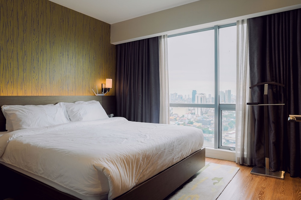 Hotel Residences at Acqua