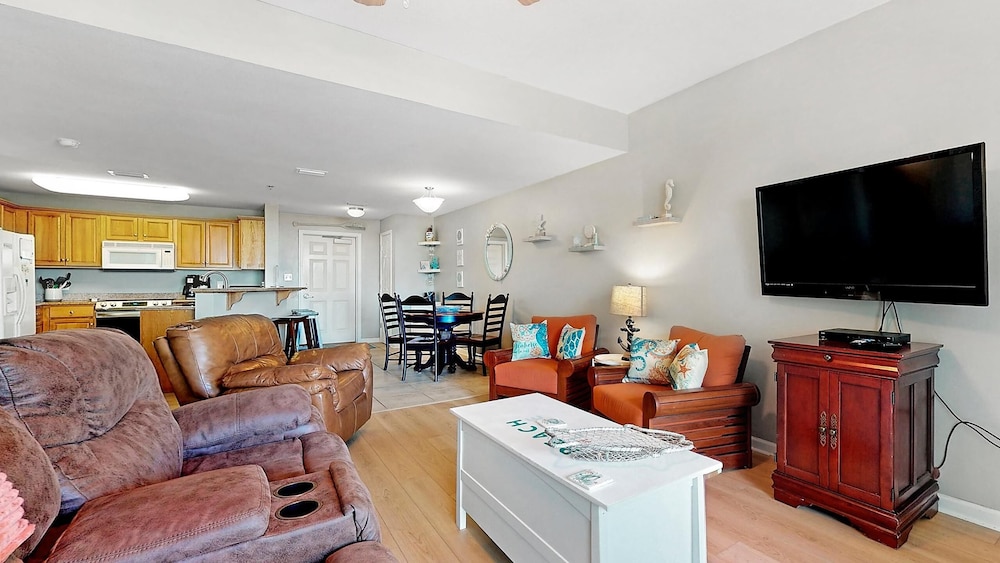 Navy Cove Harbor #2106 by Southern Vacation Rentals