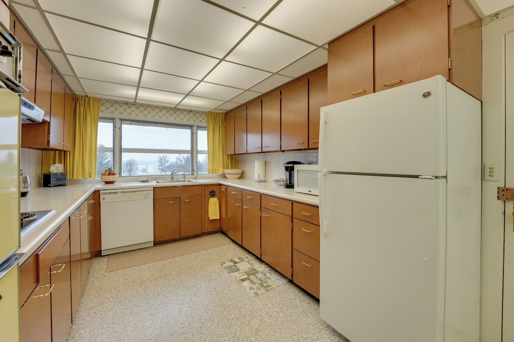 Cozy Hillsdale Home 1 Mi to Baw Beese Lake! - Property Image 30