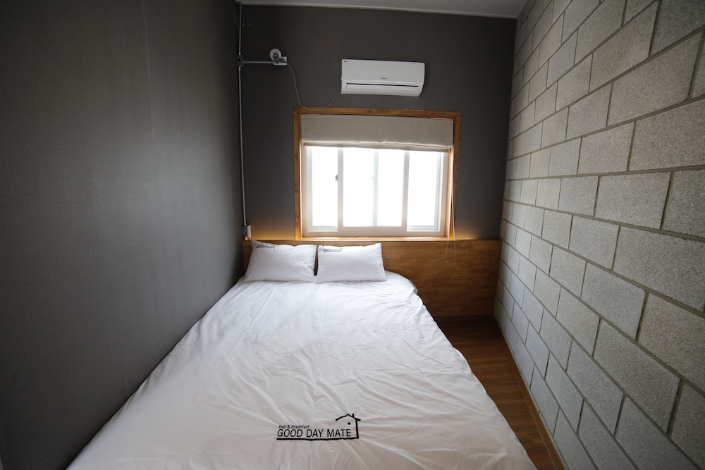 Good Day Mate Hostel