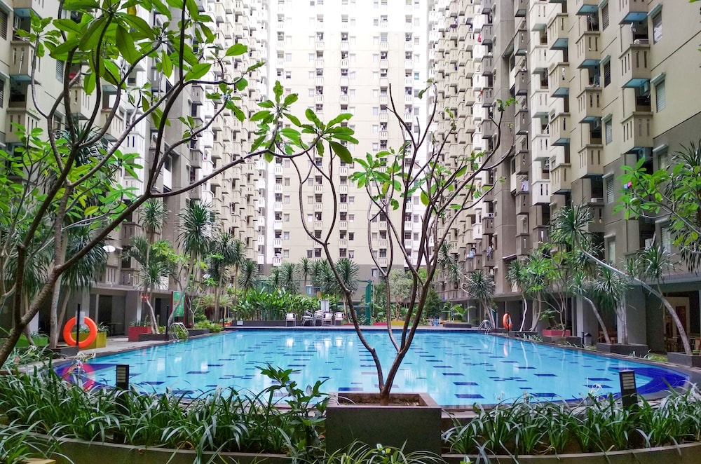 Best Deal 2Br Apartment At Gateway Ahmad Yani Cicadas