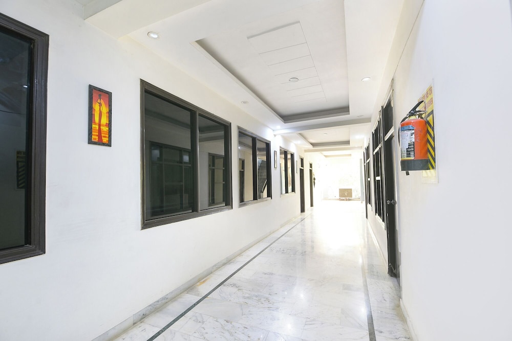 Fabhotel Surajkund Residency