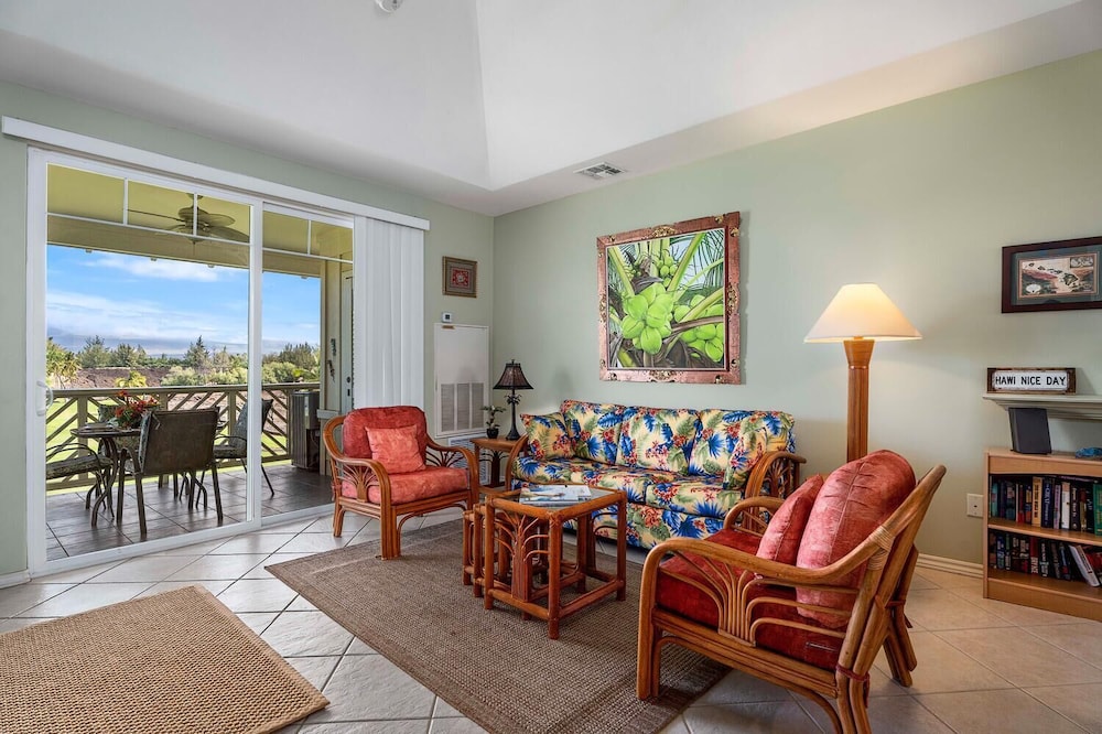Top Floor - Amazing Golf & Mountain Views - Walk to Restaurants - Vrkcv
