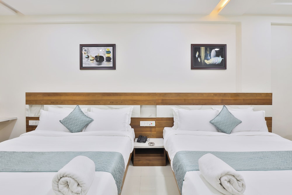 Hotel SR Radhey