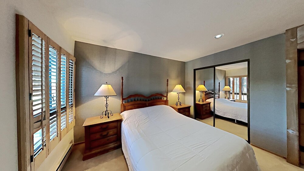 410 4 Bedroom Condo