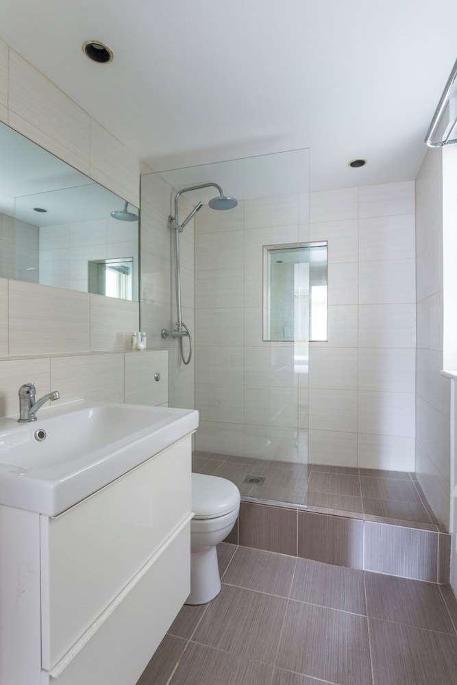 Hyde Park Gate II by Onefinestay