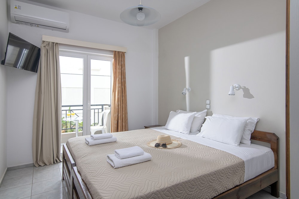Litsa Mare apartments