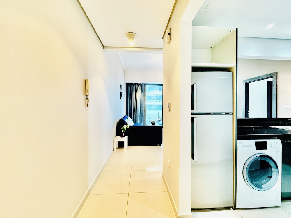 Venduras Cozy 1BR in Dubai Marina