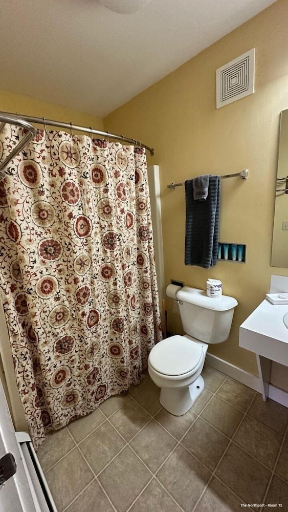The Northport Inn & Lodge
