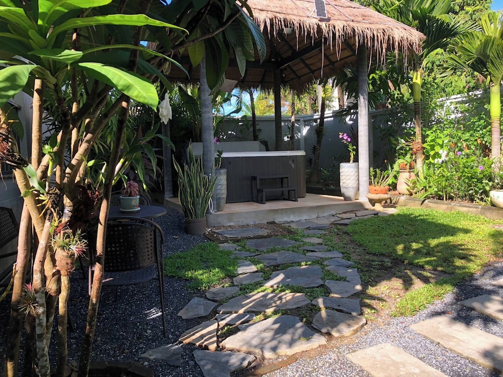 Jaccuzi House 5 pl 200 m From a Beautiful Beach