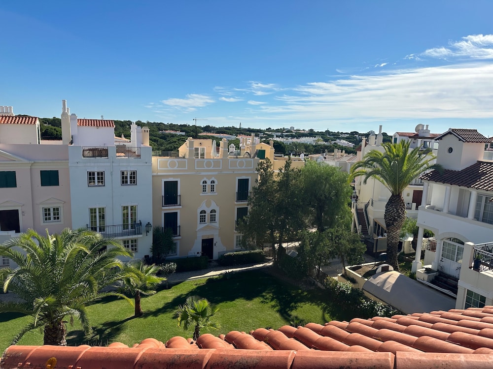 Old Village, Vilamoura Beautiful 3 Bed Townhouse