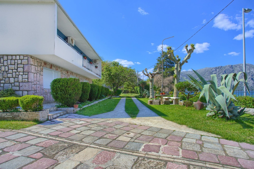 Apartments Ivanovic