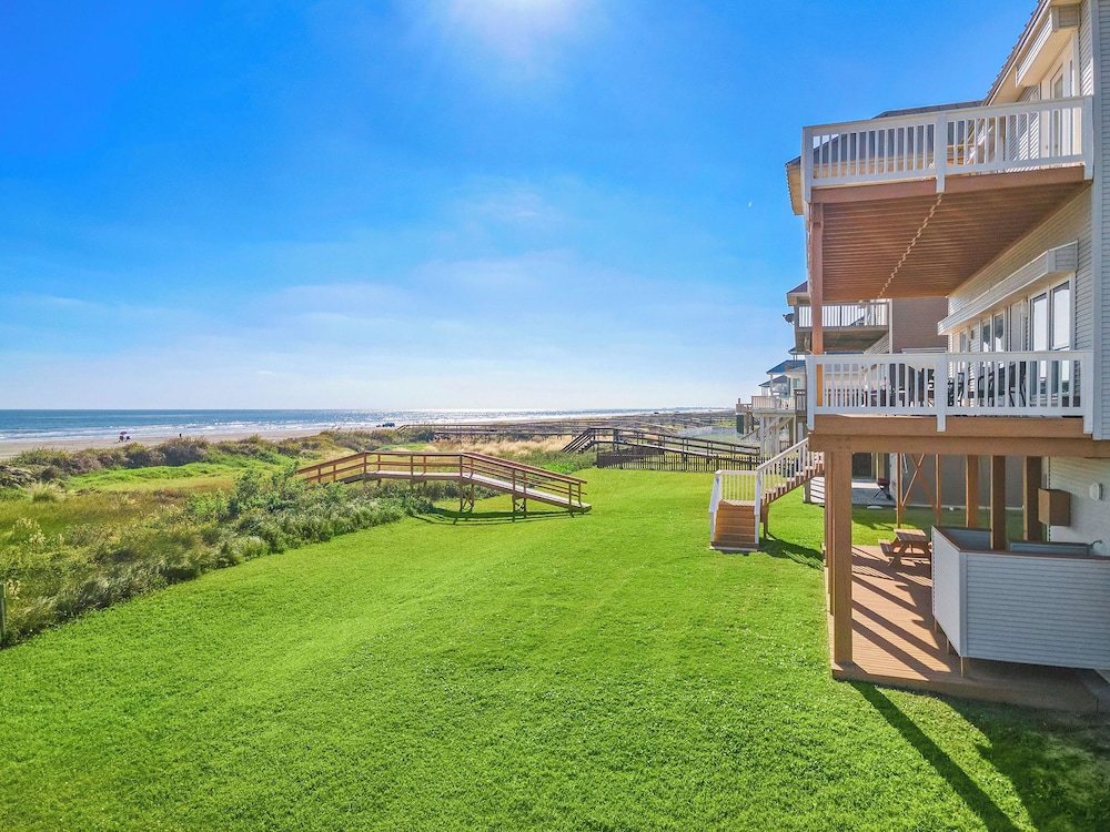 Beach Heaven by Ryson Vacation Rentals