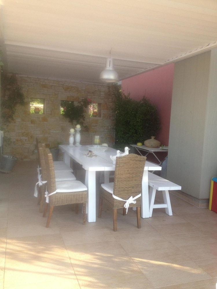 Beautiful Villa for 10 - Private Pool