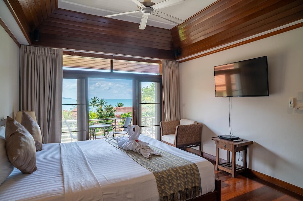 4BR Villa beach walking distance KBR44